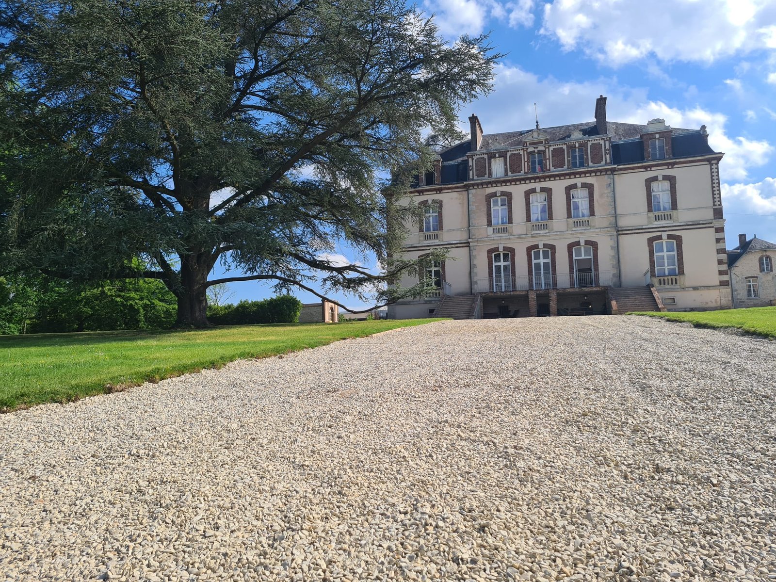 Le Cèdre vue 2